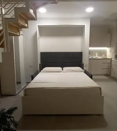 Nyaraló Garibaldi 5 *